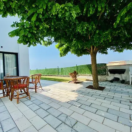 Yaylakoy Ozel Havuzlu Private *